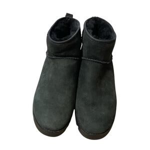 Bionica Black Ankle Boots Slip-On Suede leather shearling lined 6.5 winter boot